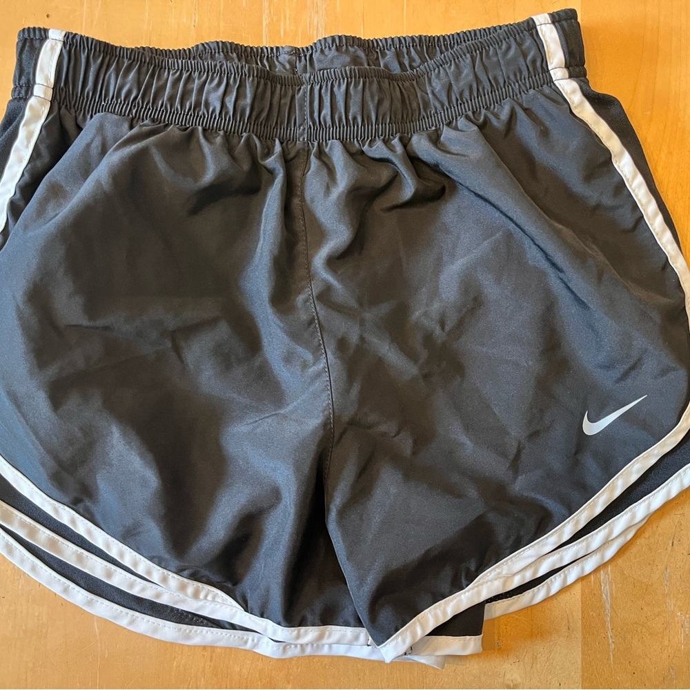 Women’s Nike Dry-fit running shorts. Size Small. Lined panty. Mint condition